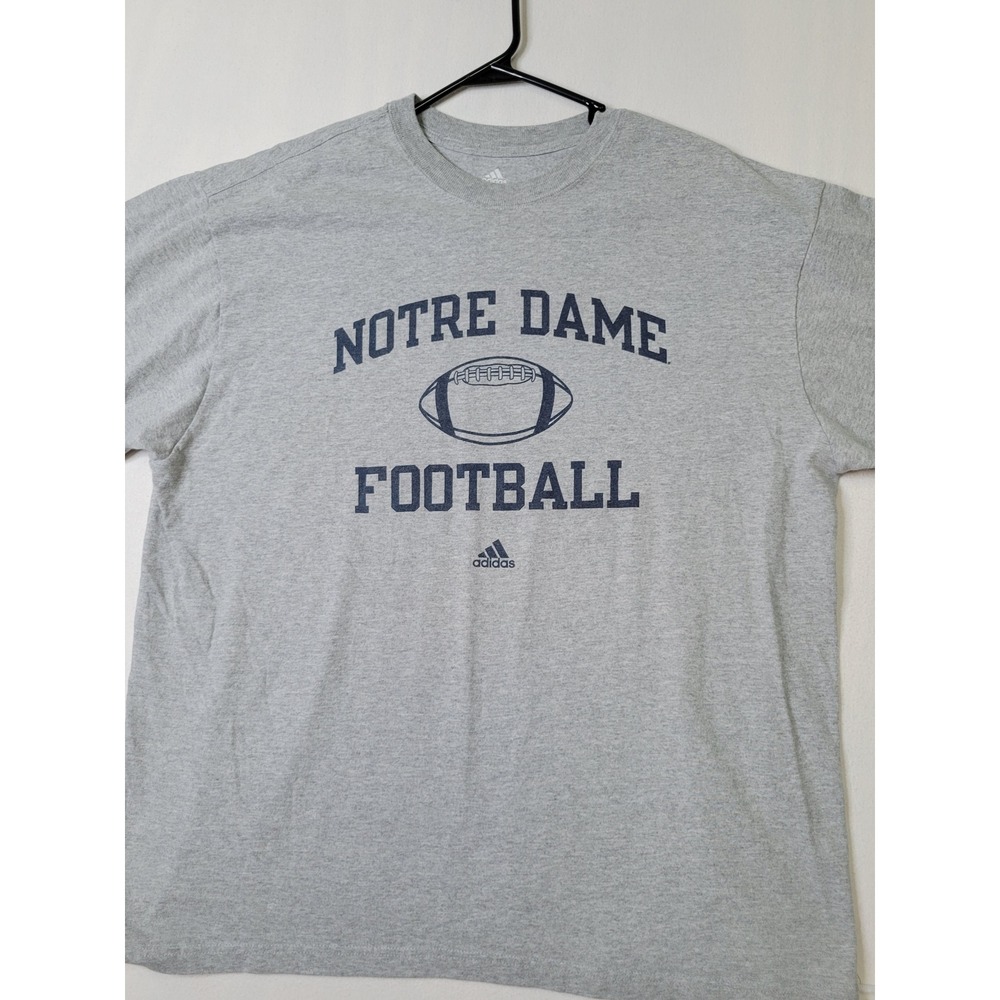Adidas Notre Dame Football T-Shirt Mens XL Gray Short Sleeve Fighting Irish Tee